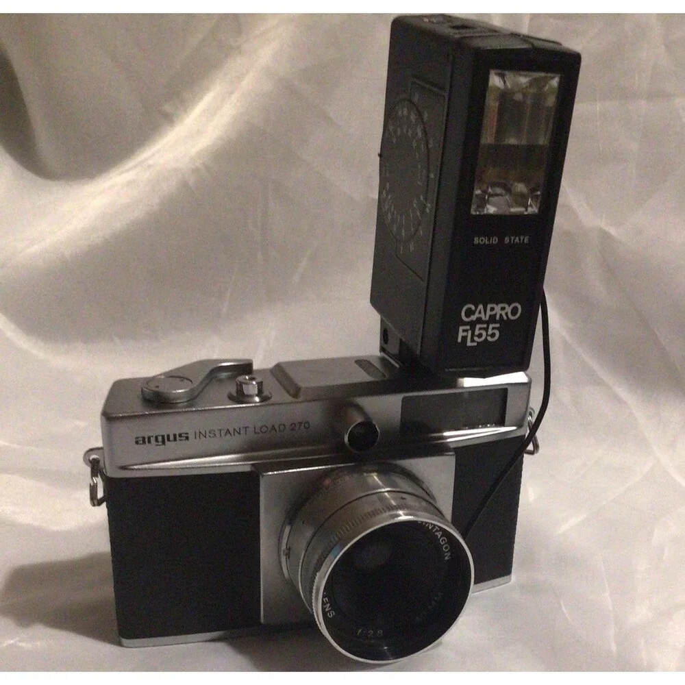 VINTAGE ARGUS INSTANT LOAD 270 CAMERA with CAPRO FL 55 Flash Unit